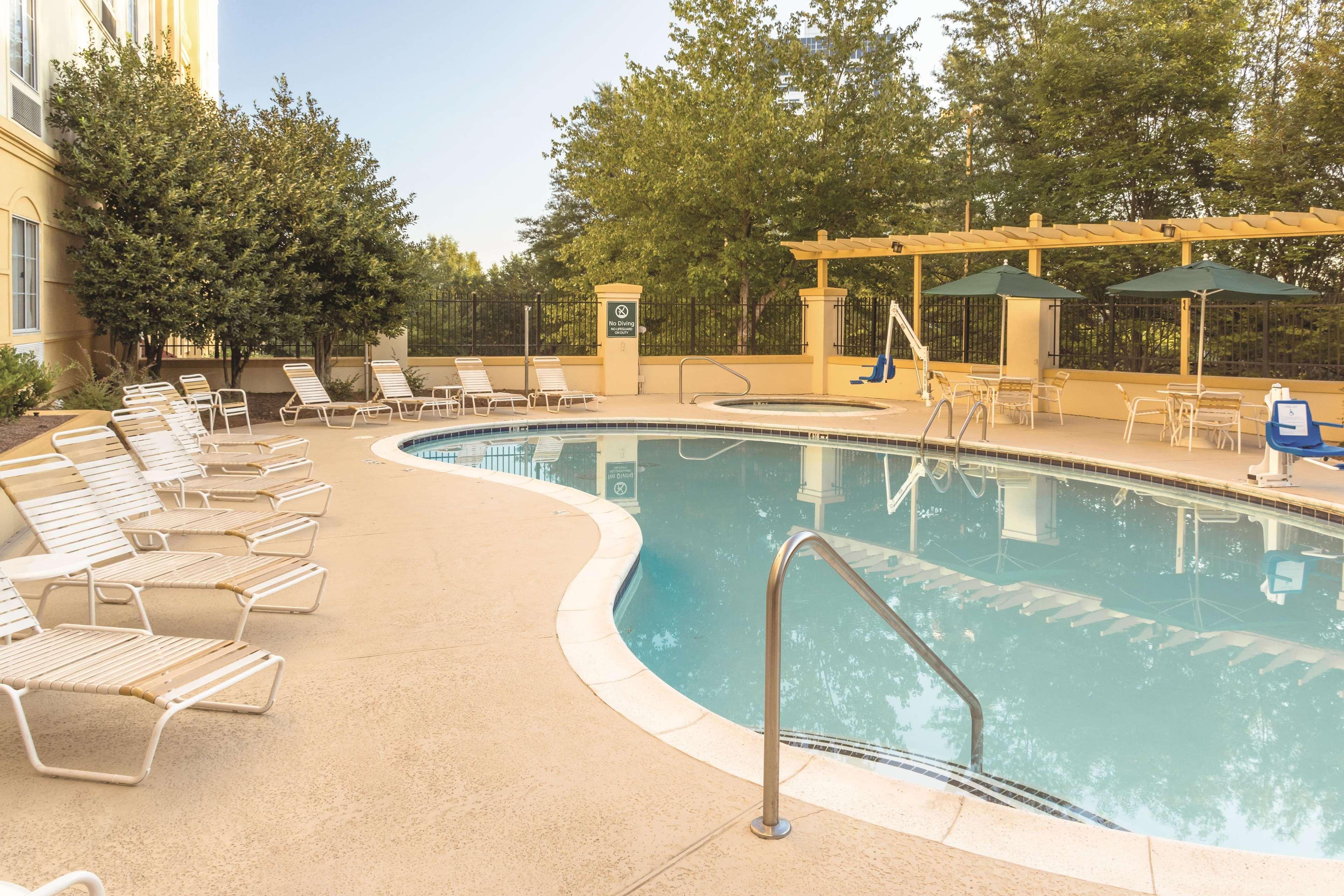 La Quinta By Wyndham Atlanta Ballpark/Galleria Смирна Екстер'єр фото